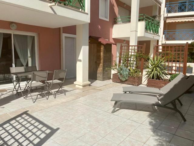 Appt 2 Pieces Port Frejus - Mega Terrasse + Garage Apartment Exterior foto